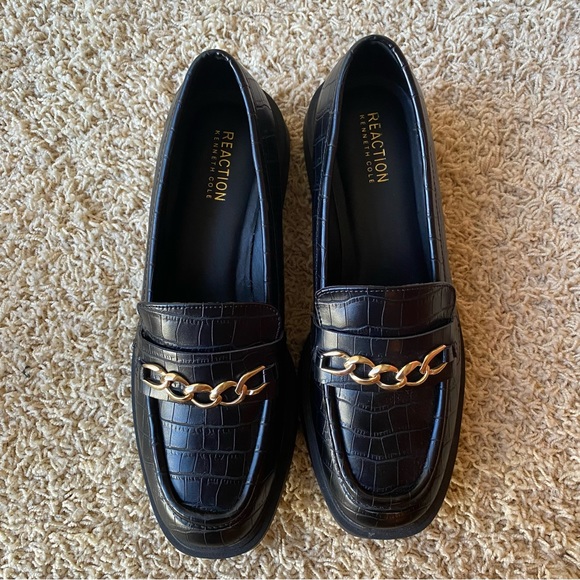 Kenneth Cole Reaction Sienna Lug Loafer - Black - Picture 6 of 9